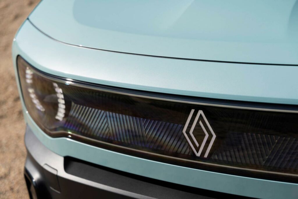 Test drive Renault 4 E-Tech Electric AutoExpert.ro