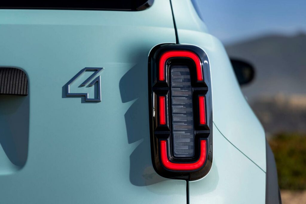 Test drive Renault 4 E-Tech Electric AutoExpert.ro