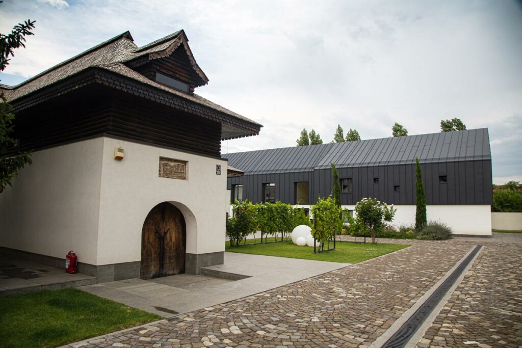 Dacia Duster si Bigster la Beciul Domnesc - AutoExpert