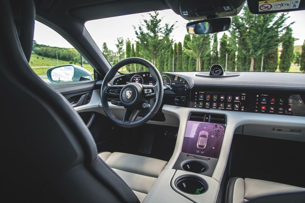 Test Porsche Taycan Cross Turismo AutoExpert.ro