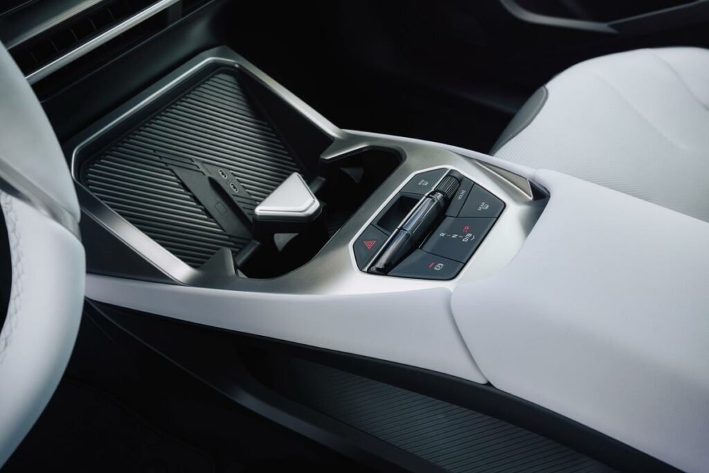 BMW iX3 model 2026 AutoExpert.ro