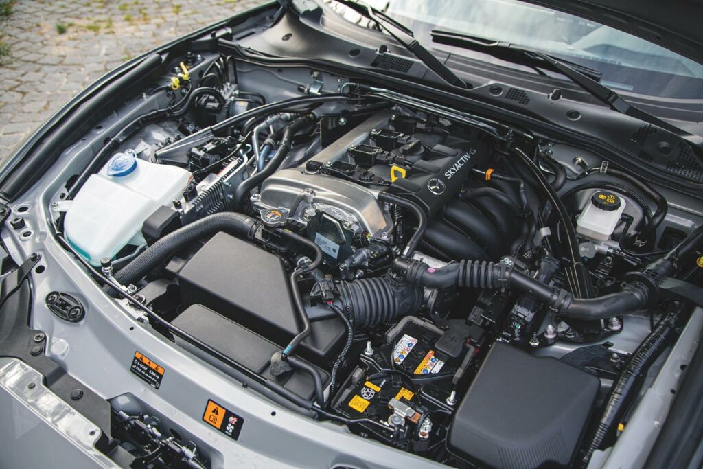 Mazda MX-5 AutoExpert