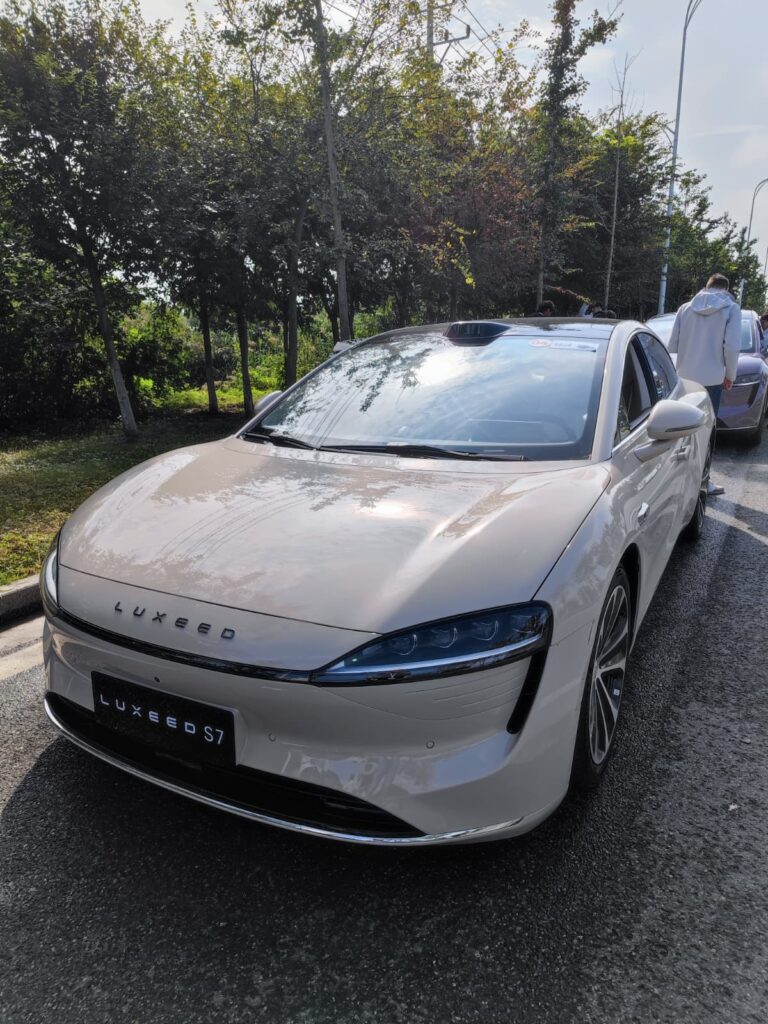 Conducerea autonoma Luxeed China Chery AutoExpert