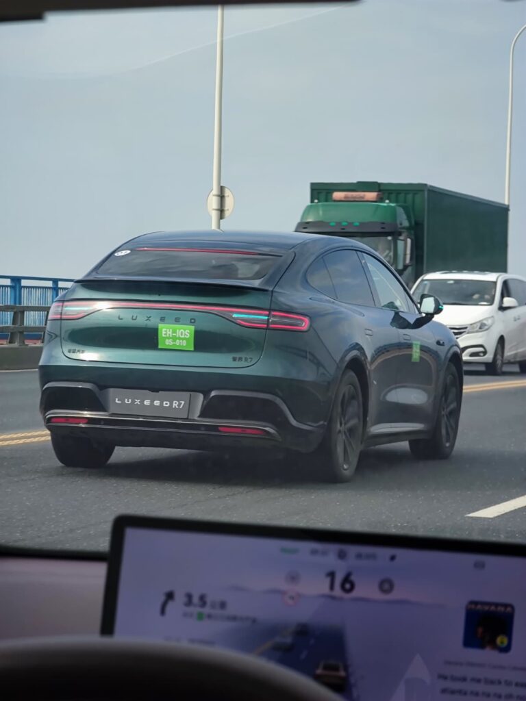 Conducerea autonoma Luxeed China Chery AutoExpert