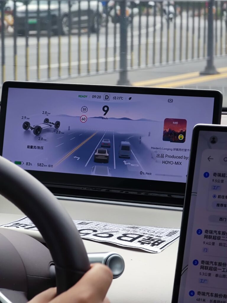 Conducerea autonoma Luxeed China Chery AutoExpert