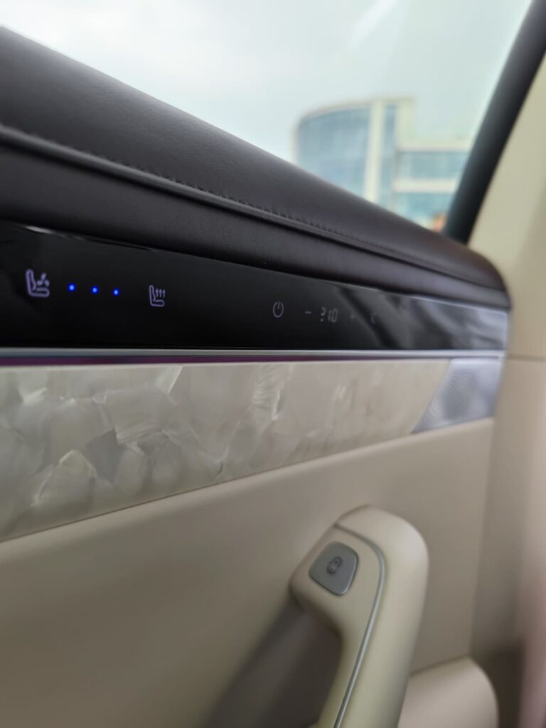 Conducerea autonoma Luxeed China Chery AutoExpert