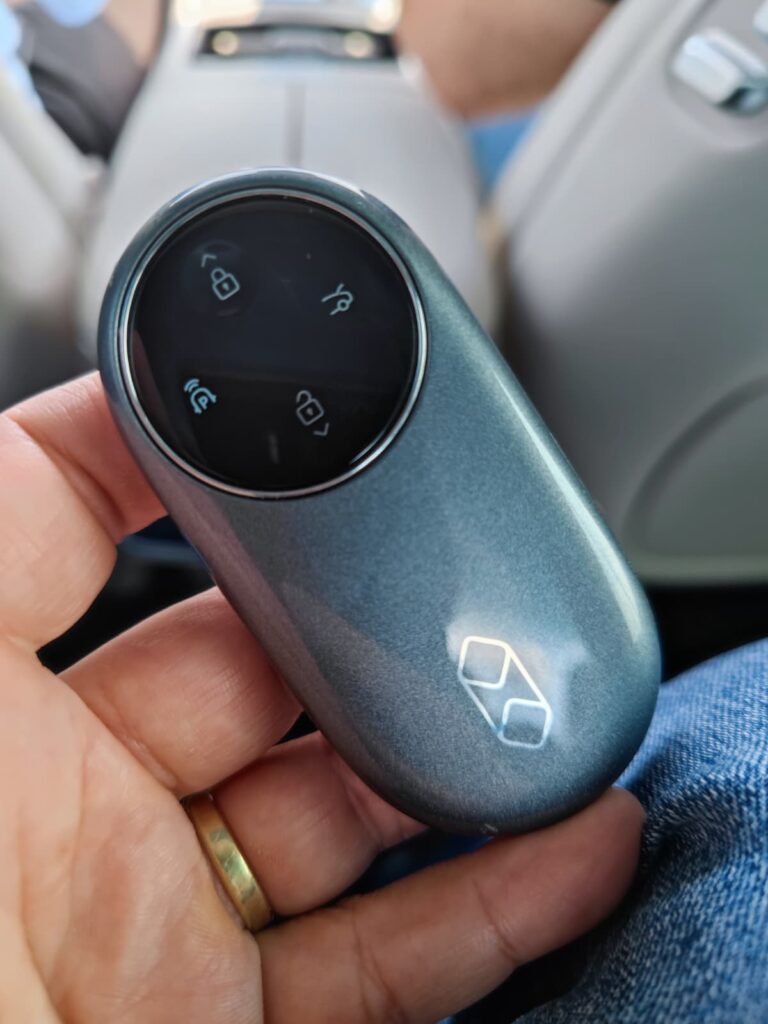 Conducerea autonoma Luxeed China Chery AutoExpert