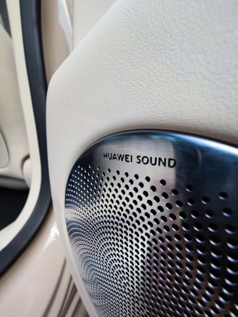 Conducerea autonoma Luxeed China Chery AutoExpert