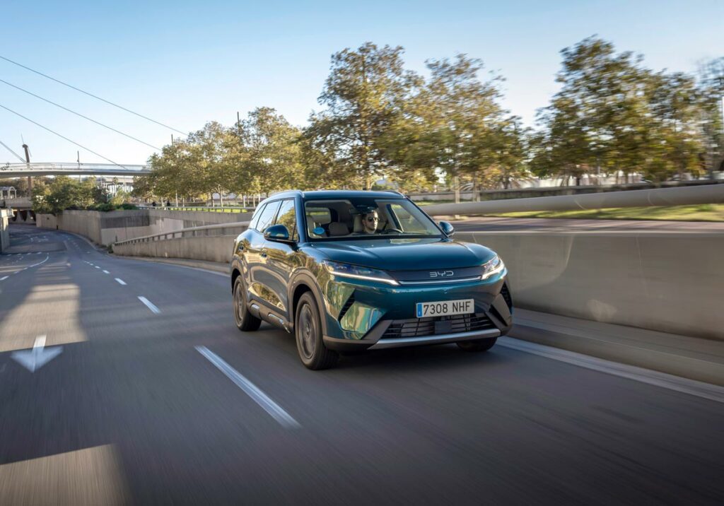 BYD ATTO 2 DM-i AutoExpert