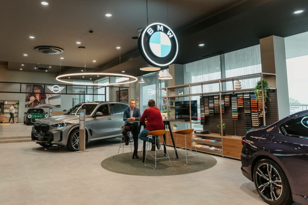 Grup West Premium Oradea - BMW si Mini Showroom (2)