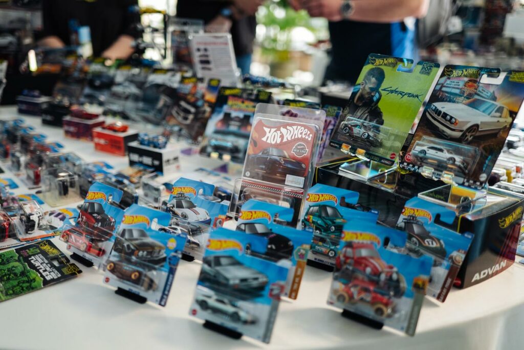 Collectify AutoExpert eveniment machete auto