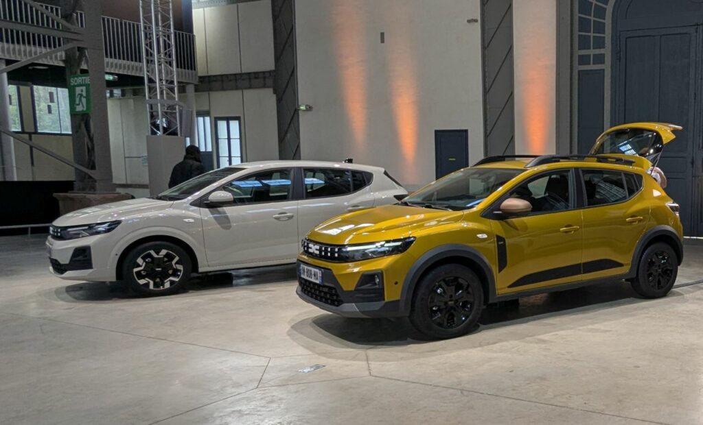 Dacia Sandero (c)LifeNews.ro