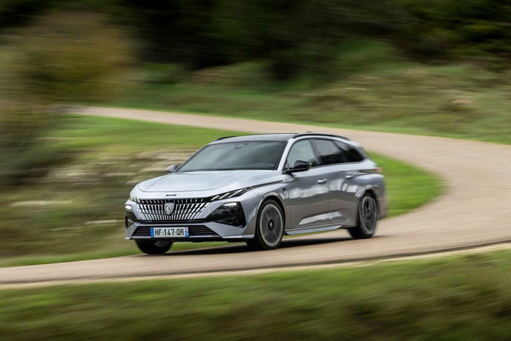 Peugeot 308 SW facelift 2026 AutoExpert