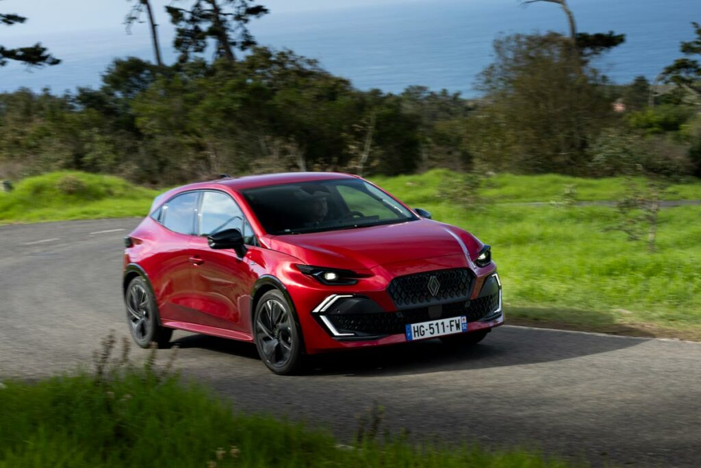 Renault Clio model 2026 AutoExpert