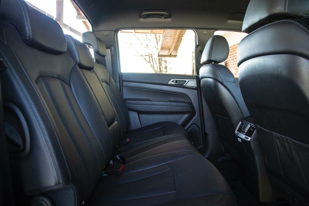 Comparativ Pick-upuri KGM Musso Grand AutoExpert