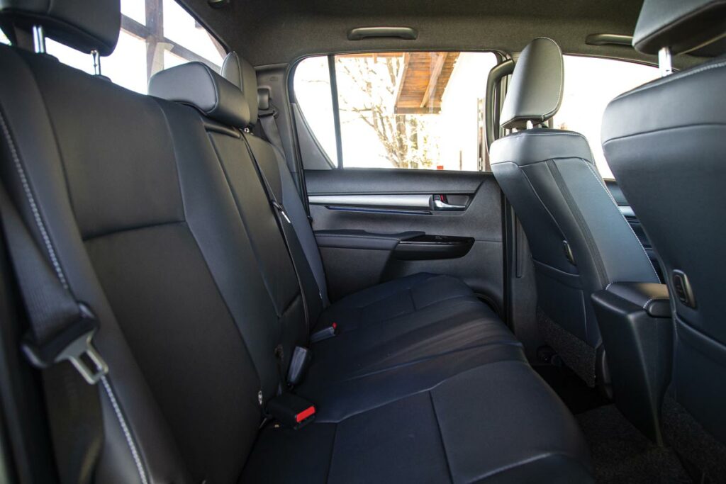 Comparativ Pick-upuri Toyota Hilux AutoExpert