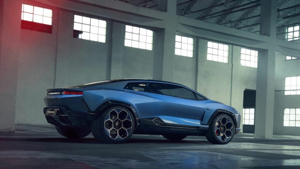 Lamborghini renunță la primul model electric