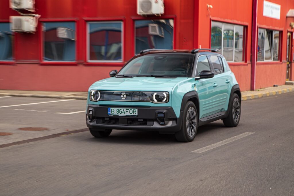 Renault 4 E-Tech electric Best Electric Car Romania 2026 AutoExpert