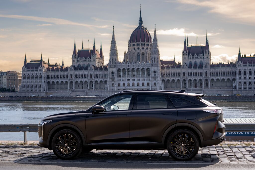 OMODA 9 Black Edition AutoExpert