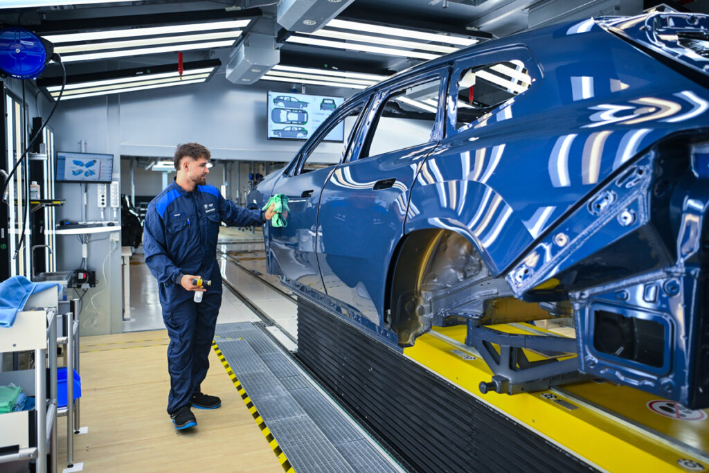 Uzina BMW Debrecen AutoExpert
