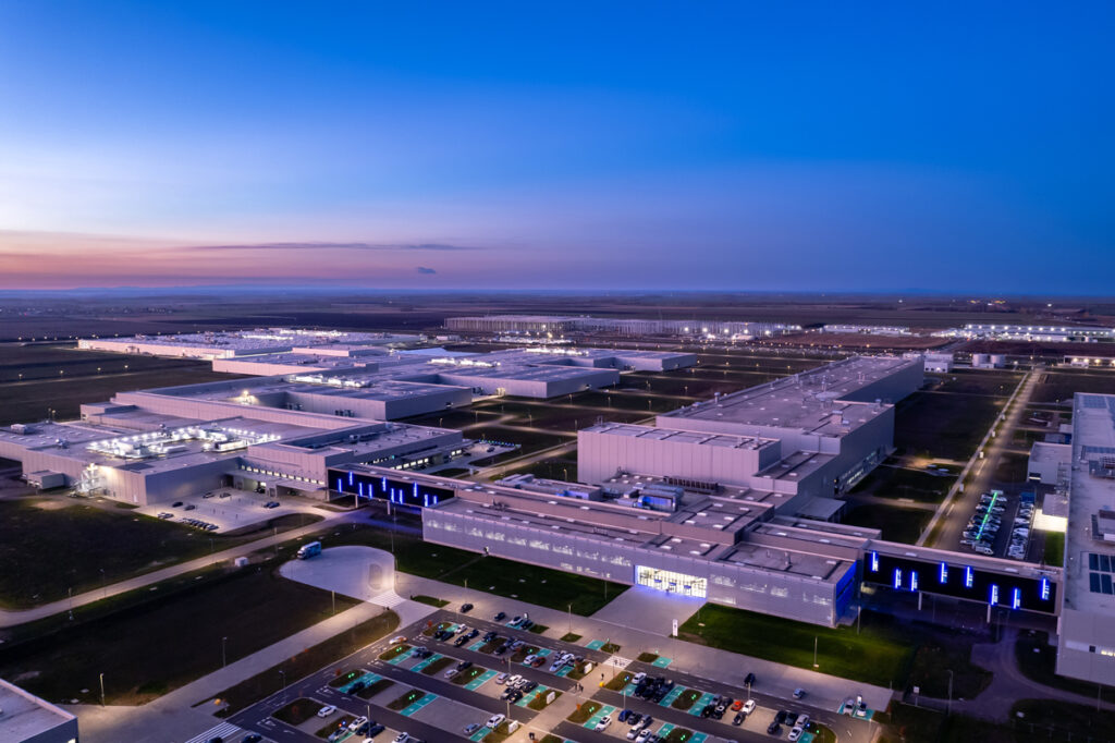 Uzina BMW Debrecen AutoExpert