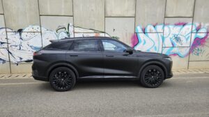 Omoda 9 Black Edition AutoExpert