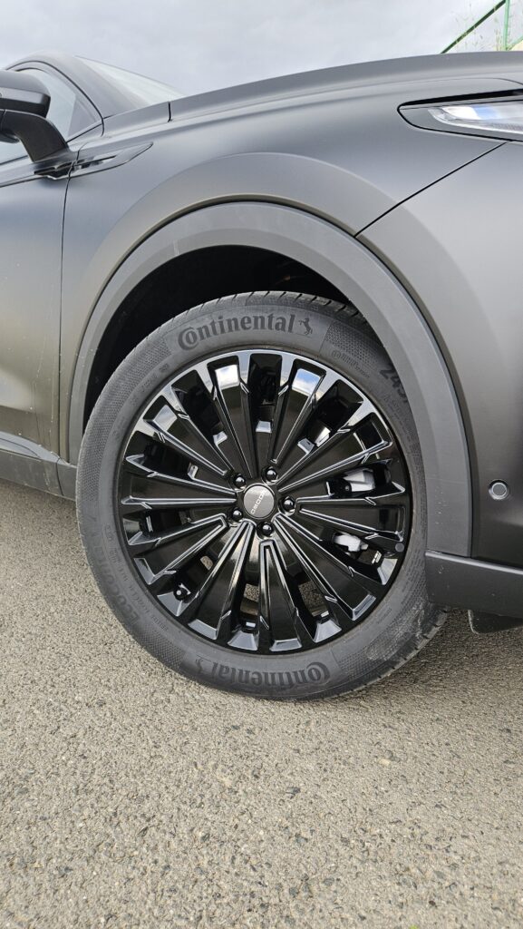 Omoda 9 Black Edition AutoExpert