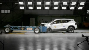 Renault Human First crash test Euro NCAP AutoExpert