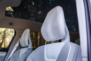 Volvo ES90 la Palatul Suter AutoExpert