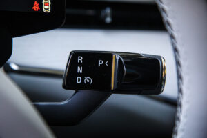Volvo ES90 la Palatul Suter AutoExpert