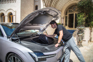 Volvo ES90 la Palatul Suter AutoExpert