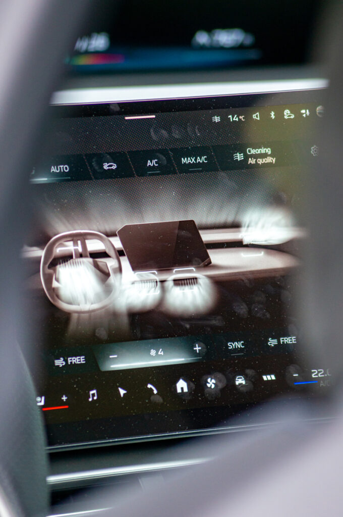 BMW iX3 AutoExpert.ro
