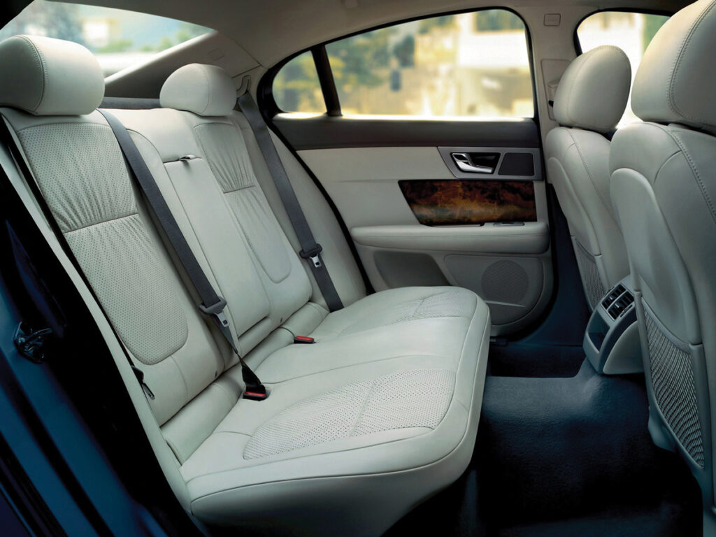 Jaguar XF AutoExpert