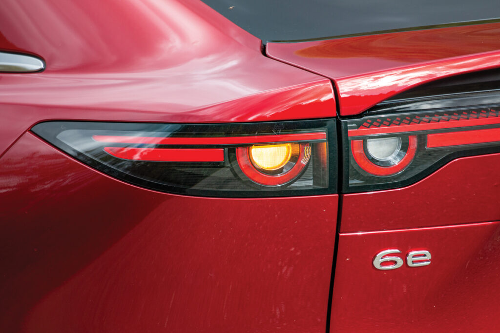 Mazda6e AutoExpert