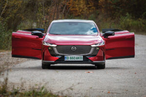Mazda6e AutoExpert