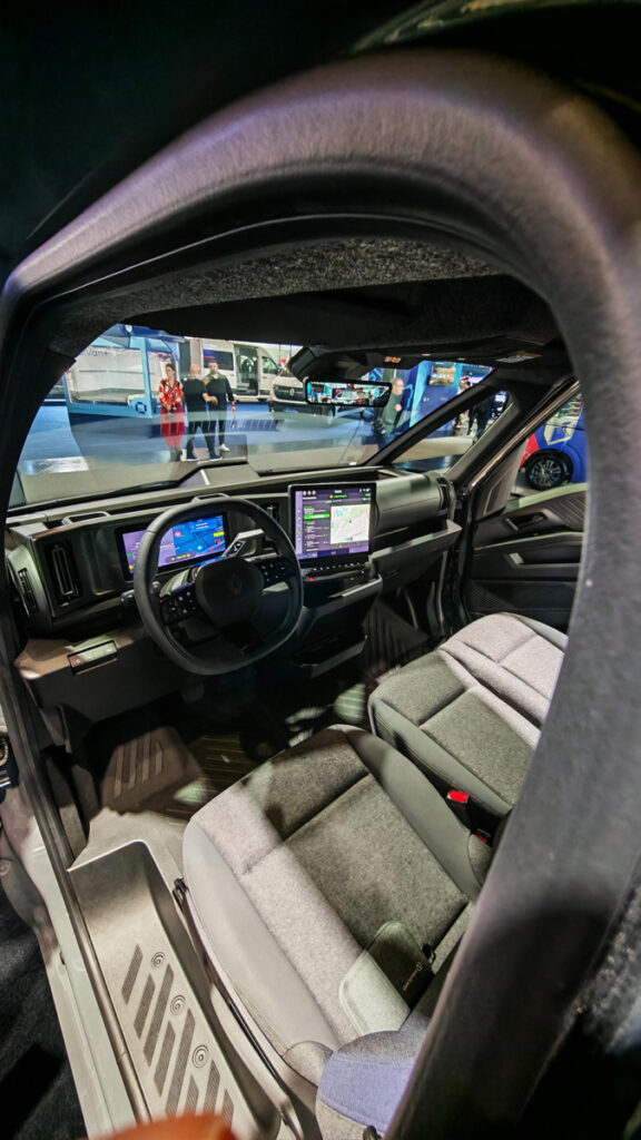 Renault Trafic E-Tech electric AutoExpert