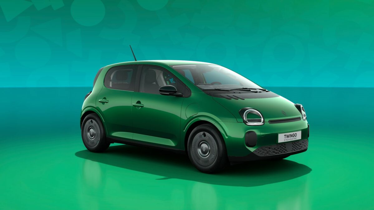 Renault Twingo E-Tech electric AutoExpert