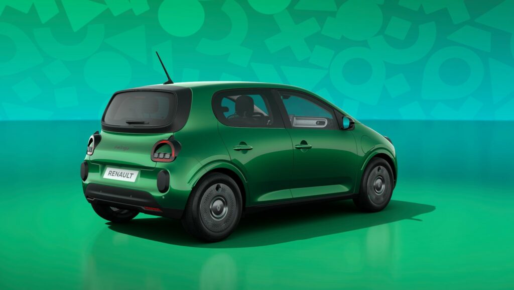 Renault Twingo E-Tech electric AutoExpert