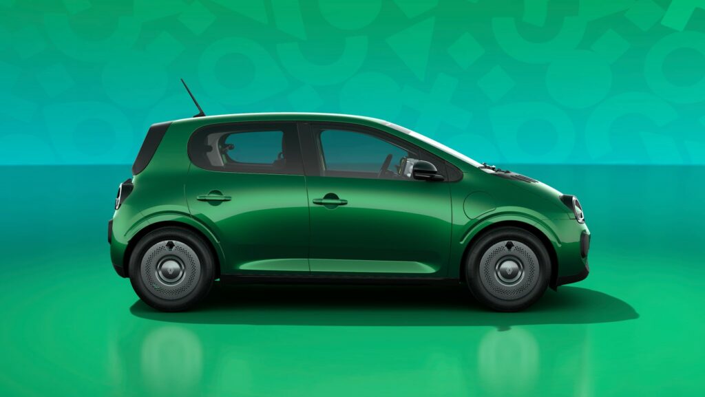 Renault Twingo E-Tech electric AutoExpert