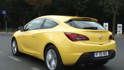 Test drive Opel Astra GTC 1.6 Turbo 180 CP