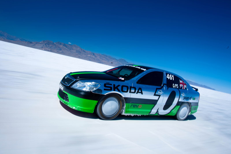 Record de viteză: 365 km/h cu Skoda Octavia vRS Bonneville Special ...